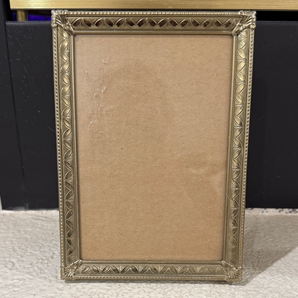 Elegant Gold Photo Frame